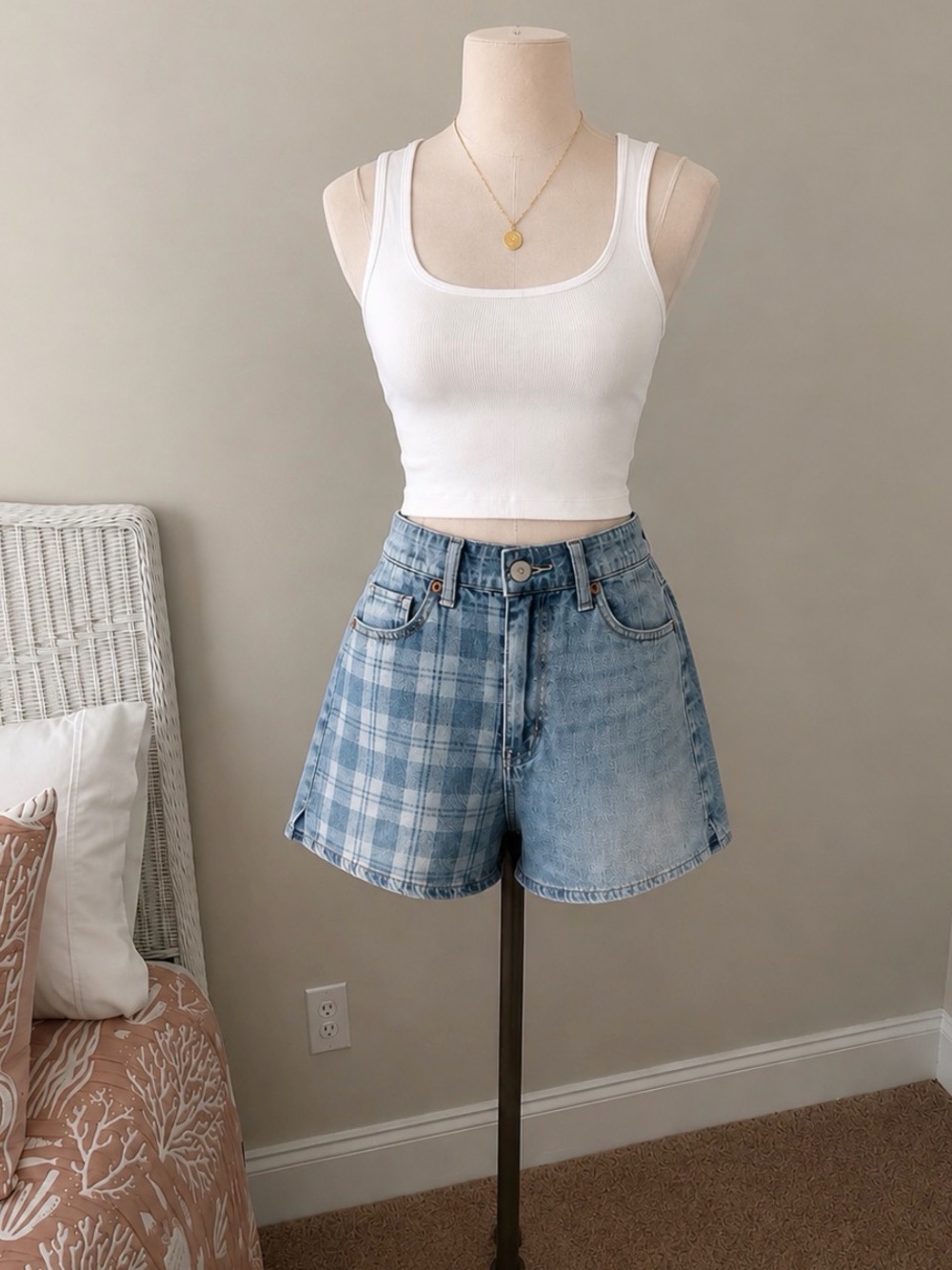American Eagle Plaid + Denim Shorts – Size 6